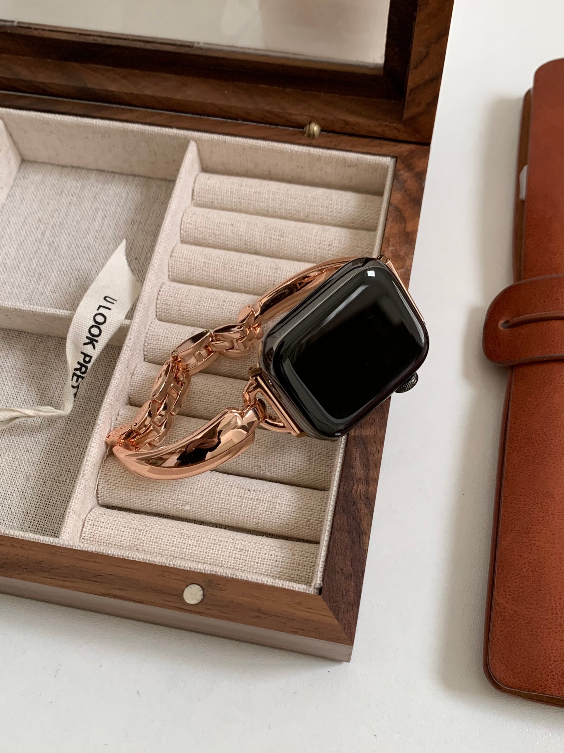 Elegant Metal Bracelet for Apple Watch