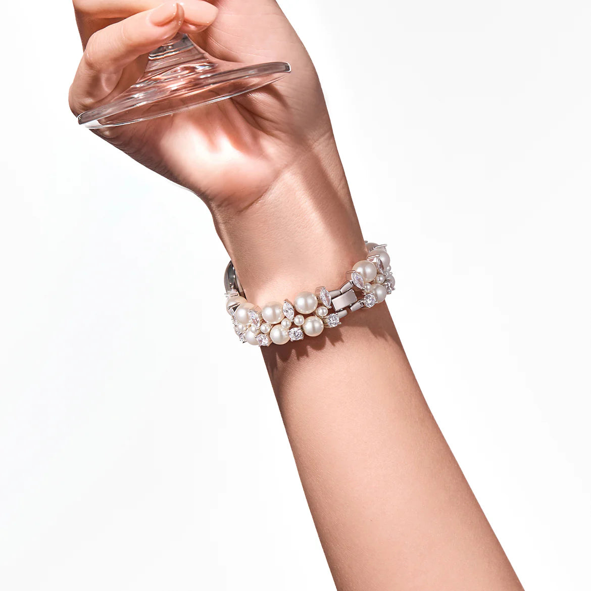 Elegant Pearl Bracelet
